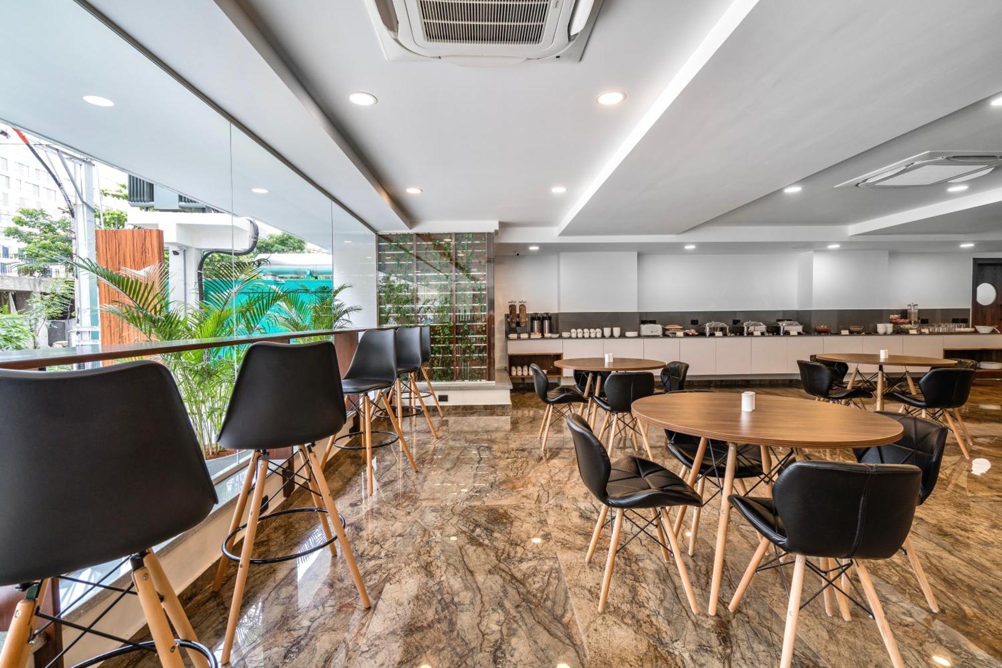 Skyla Studios & Suites - Hitech City Hajdarábád Exteriér fotografie